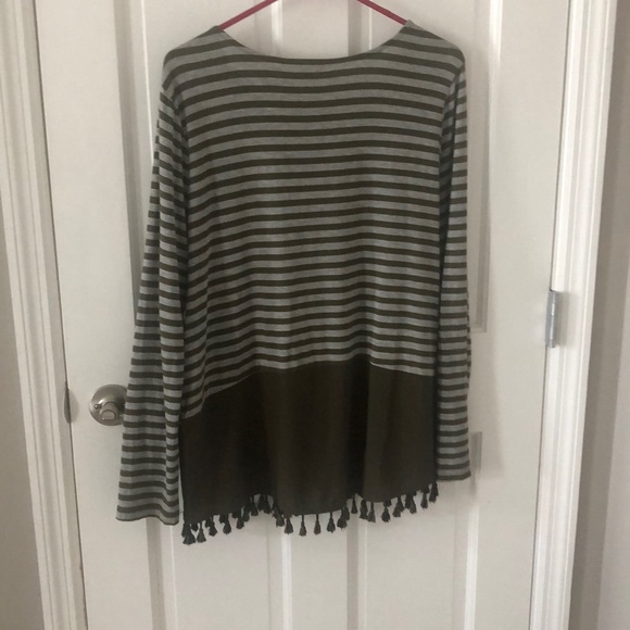 Kori fashion top - Picture 2 of 3